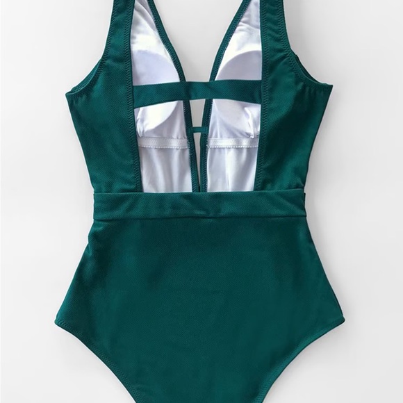 Cupshe One-Piece Swimsuit NWT - Picture 3 of 4